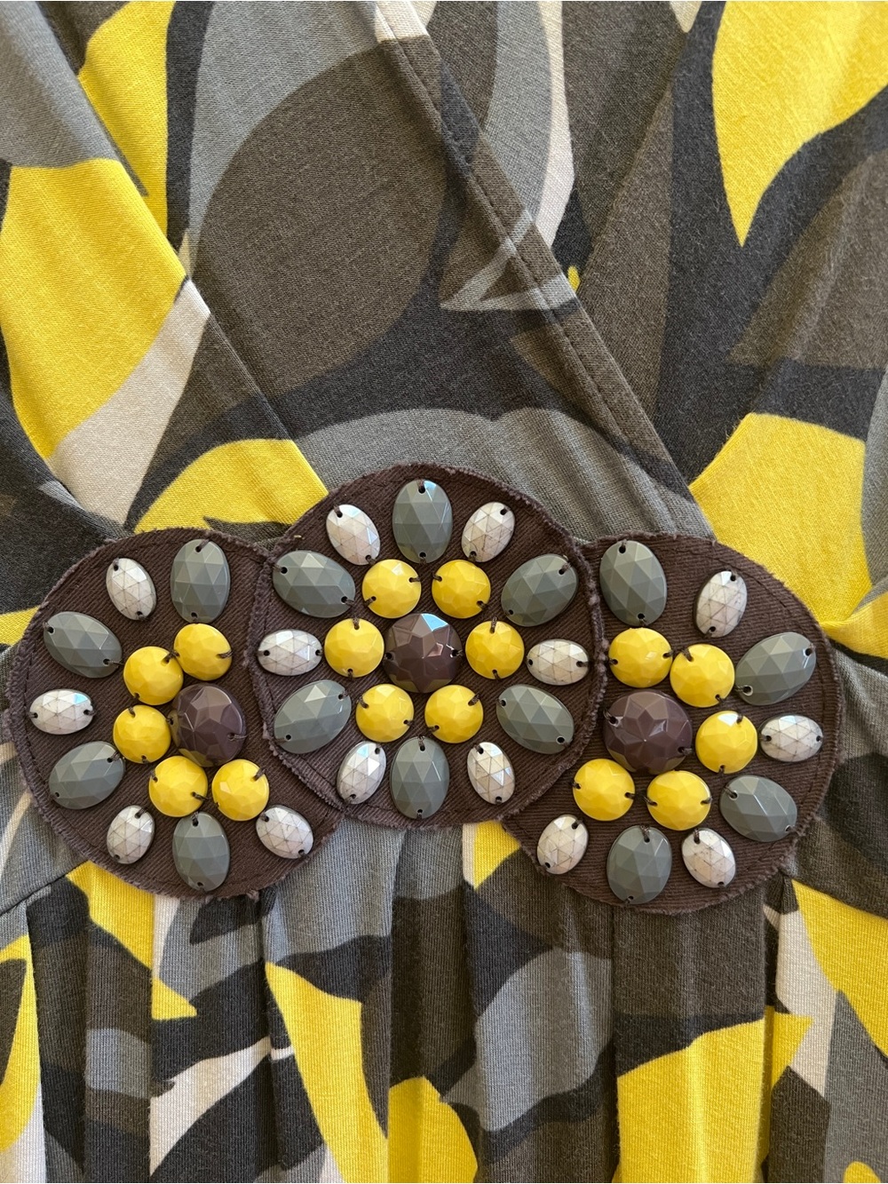 Boden Yellow Gray Abstract Floral Beaded Empire Waist Jersey Dress US 16R Brunch - Picture 7 of 7